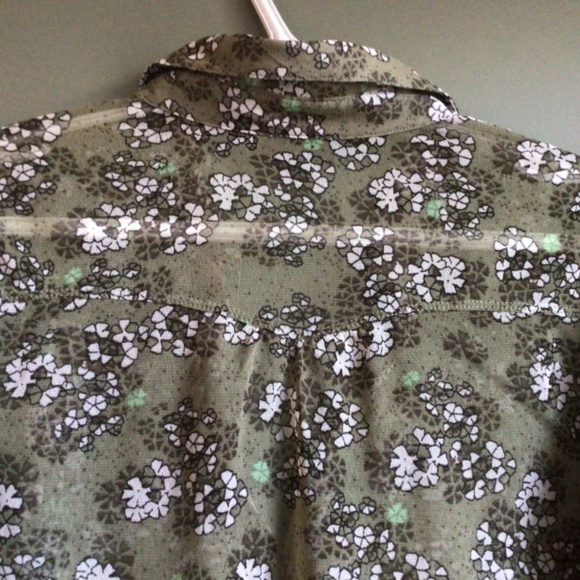 Vintage MEXX shear button down top in green/white floral. Sz L - Picture 6 of 6